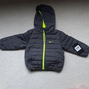 Nike hooded puffer heavyweight jacket